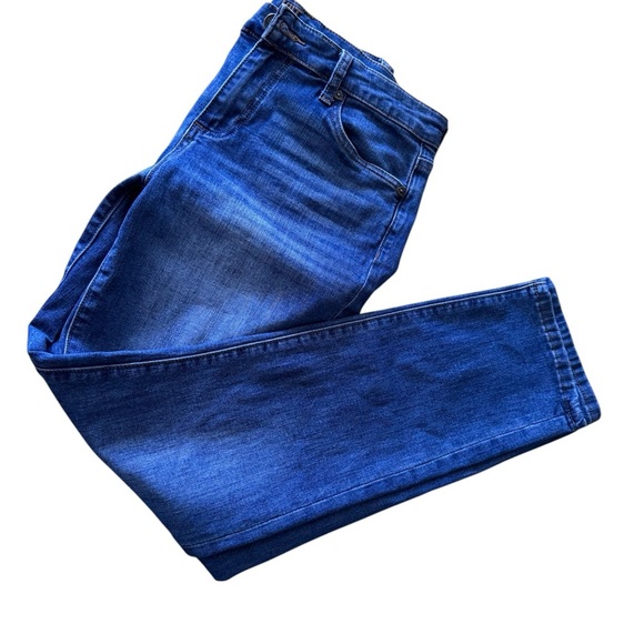 Kut from the Kloth Blue Slim Jeans with Classic Denim Appeal size 6 - Picture 2 of 14